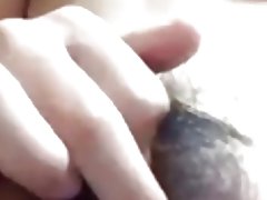 Tüklü asiya masturbating